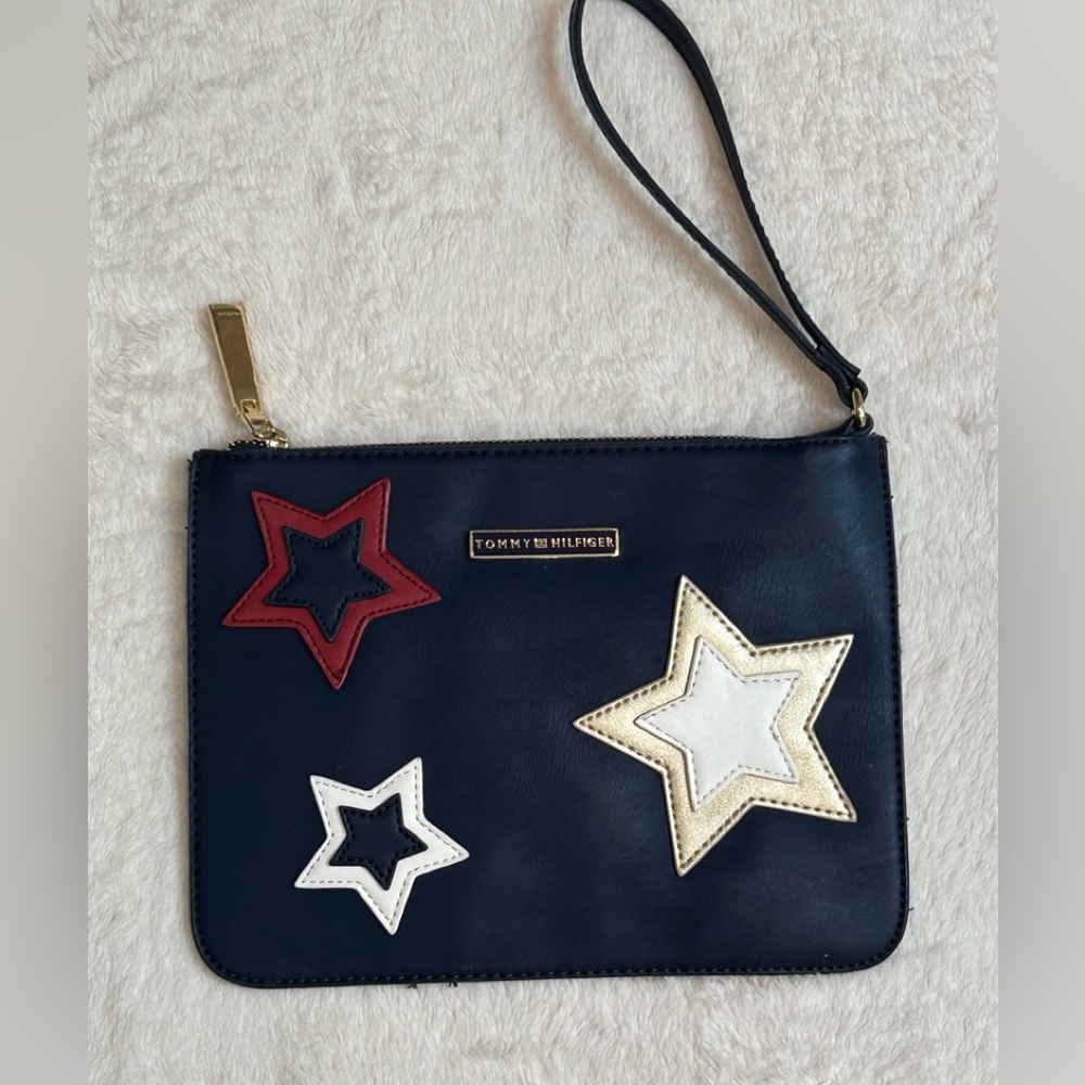 Tommy Hilfiger Women’s Wristlet